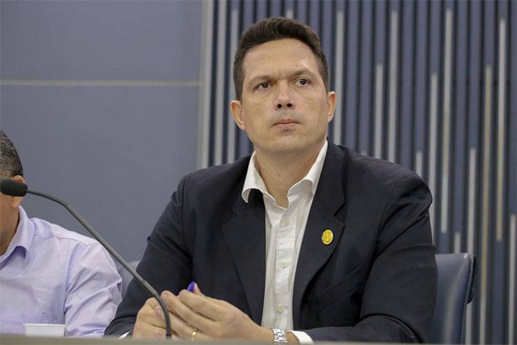 Coronel Diego Melo desiste da candidatura ao Governo para apoiar Sílvio Mendes